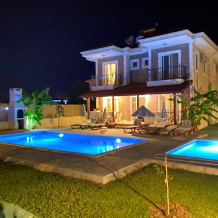 Remarkable 4-Bed Villa Tasgin 2 Pools